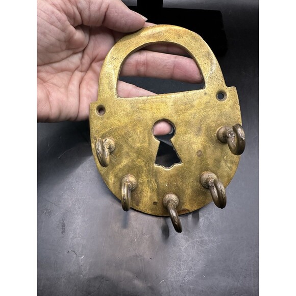 Vintage Rustic Lock Brass Key Holder Wall Mount Padlock Design 5 hooks - Picture 7 of 7